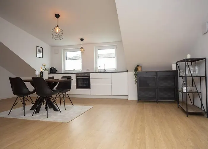 Central Penthouse Apartment W/ Terrace Bbq